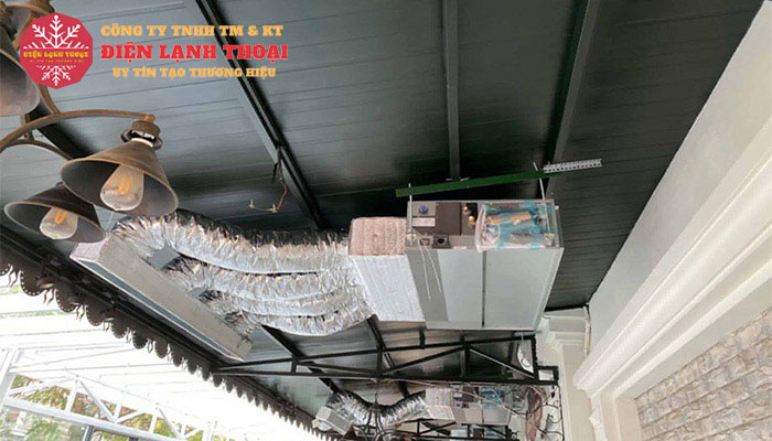 Làm sạch điều hòa âm trần nối ống gió