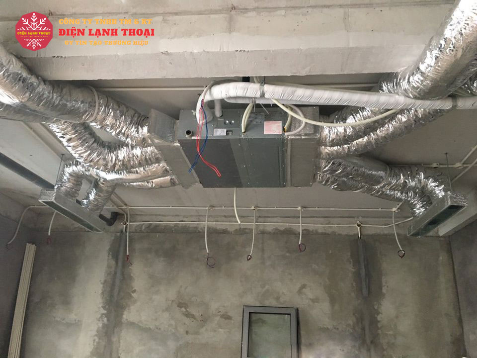 Máy lạnh âm trần nối ống gió