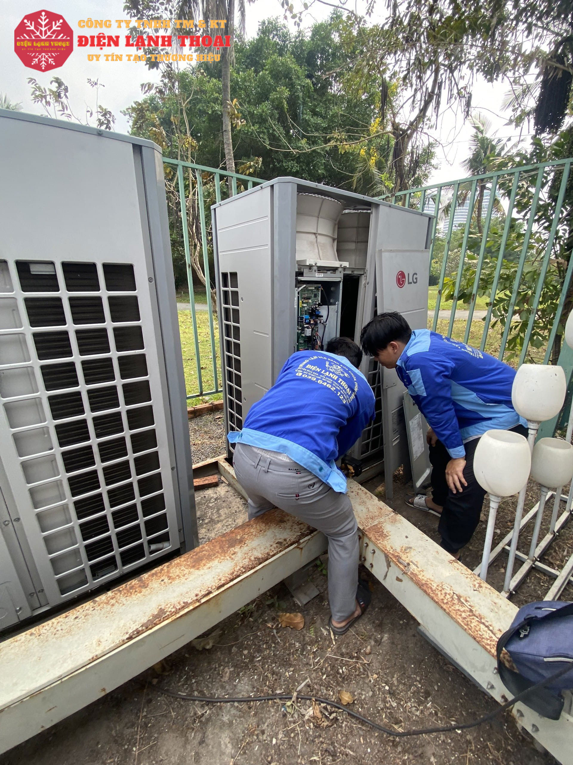 Điện Lạnh Thoại chuyên cung cấp dịch vụ vệ sinh máy lạnh trung tâm VRV-VRF uy tín và đảm bảo chất lượng